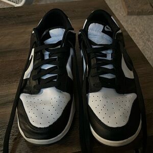 Men’s Nike Dunk Low Retro - Black/White Sneaker